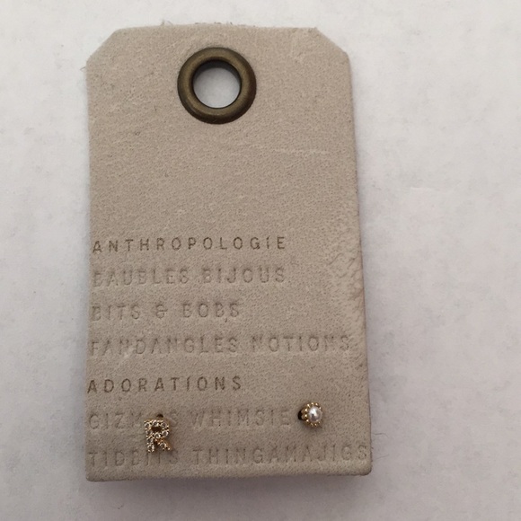 Letter R Monogram & Pearl post letter R - Picture 6 of 14